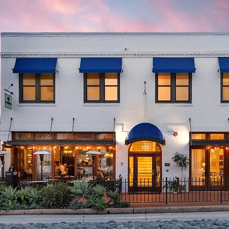 Riviera Beach House